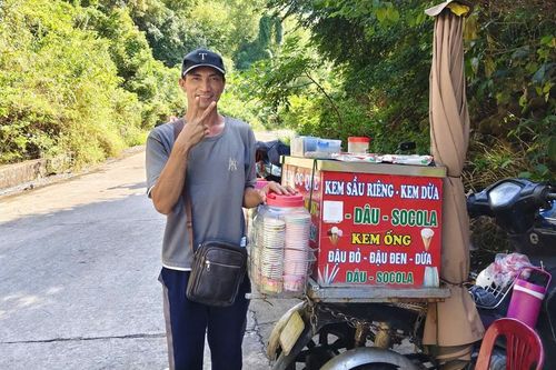 Anh bán kem đi chân đất, quay phim điệu nghệ ở hòn đảo An Giang gây sốt