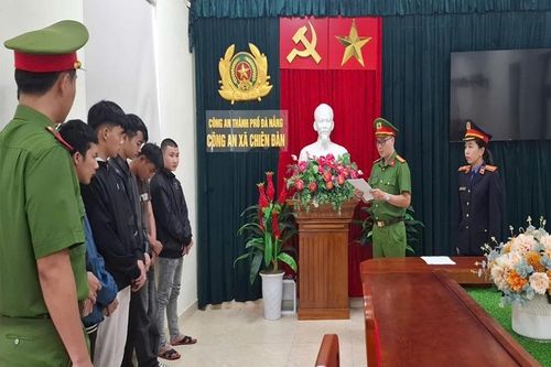 Phê chuẩn khởi tố nhóm đối tượng gây rối trật tự công cộng