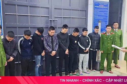 Rủ nhau đánh 'ba cây', 8 đối tượng bị khởi tố