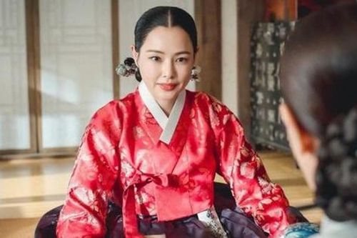 Hoa hậu đẹp nhất Hàn Quốc Honey Lee và chồng bị truy tố