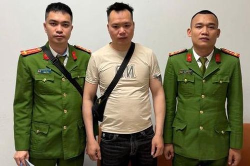 Đối tượng bị truy nã xin về nước đầu thú