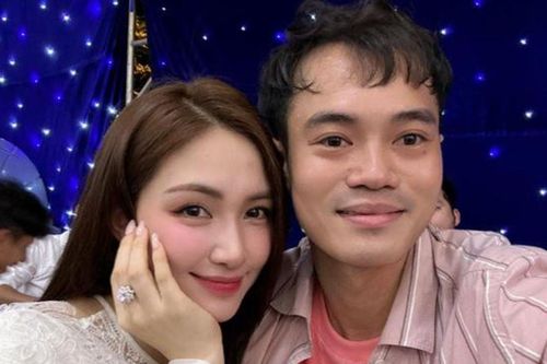 Điều khiến Hòa Minzy và Văn Toàn hợp nhau