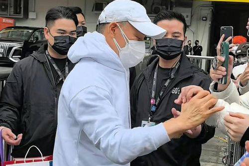Hình ảnh gây lo lắng của Trương Học Hữu ở tuổi 64