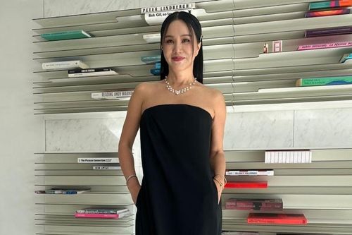 Nữ ca sĩ đình đám 'kết hôn hụt' với người tạo ra BTS