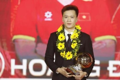 Nguyễn Hoàng Đức lập hat-trick Quả bóng Vàng Việt Nam