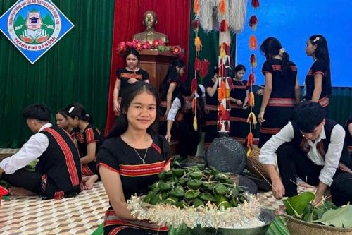 Giữ gìn bản sắc văn hóa Giẻ Triêng qua ngày hội Tết mùa truyền thống