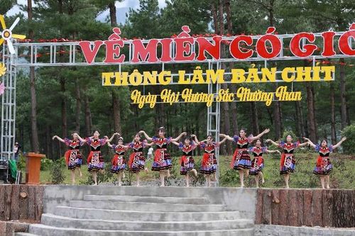 Mường Than khai thác tiềm năng phát triển du lịch bền vững