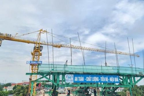 Trung Chính và hành trình thần tốc trên công trình 'hàn gắn vết thương'