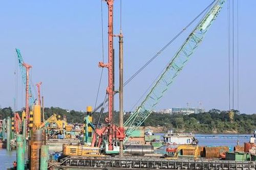 Trung Chính và nhiều nhà thầu lớn tăng tốc thi công cầu Ngọc Hồi
