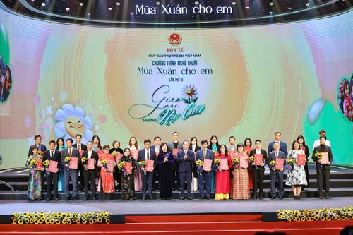 'Mùa xuân cho em' lần thứ 19 gieo những nụ cười cho trẻ em có hoàn cảnh khó khăn