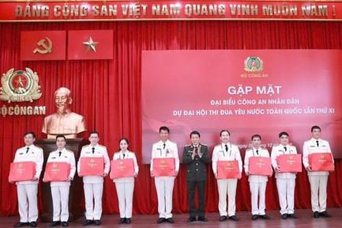 Công an TPHCM có 5 tập thể, 1 cá nhân Anh hùng Lực lượng vũ trang thời kỳ đổi mới được vinh danh