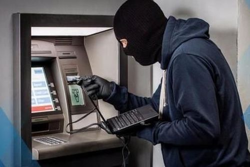Bài 2: Hacker làm cách nào để ATM 'phun' tiền?