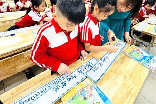 Phụ cấp nặng nhọc, độc hại, nguy hiểm cho nhà giáo được tính thế nào?