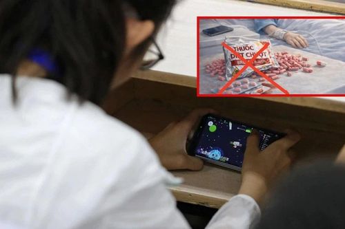 Vụ nam sinh uống thuốc chuột vì bị mẹ thu điện thoại: Teen cần được lắng nghe nhiều hơn