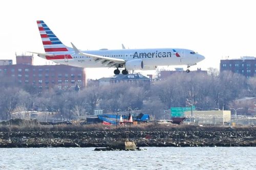 Ảnh chụp màn hình bảng lương của phi công American Airlines gây bão