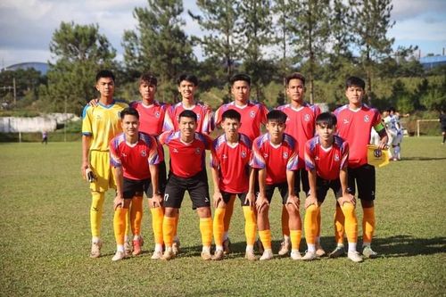Bóng đá trẻ không thể là 'vùng trũng' của kỷ cương