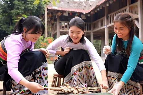 Mâm cơm người Thái xứ Thanh