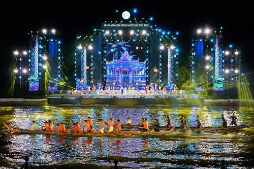Đồng bằng sông Cửu Long tất bật đón khách