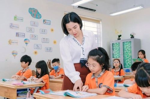Tiêu chí xét tặng danh hiệu 'Nhà giáo ưu tú' theo quy định hiện hành