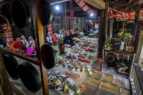 Tìm về 'ký ức cổ xưa' trong Mo Mường