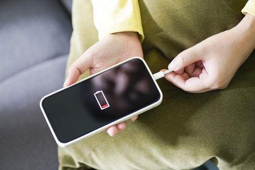 Cách sửa lỗi pin điện thoại bị tụt nhanh khi không sử dụng