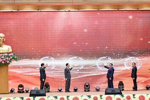 Thủ tướng Phạm Minh Chính bấm nút khai trương Cơ sở dữ liệu quốc gia về điều ước quốc tế