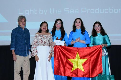 'Ánh sáng bên bờ biển' của Hội LHPN Việt Nam được vinh danh Phim xuất sắc nhất tại SineMaya 2025