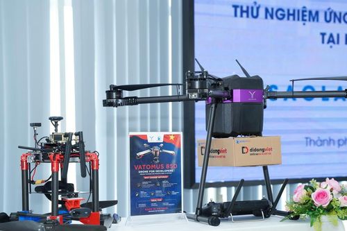 Thử nghiệm ứng dụng thiết bị bay không người lái giao hàng tại TP HCM