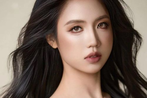 Hot girl tuyển nữ Trần Thị Duyên 'đốt mắt' với loạt ảnh chào tuổi 25