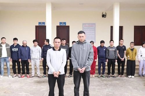 Bắt 22 người trong băng nhóm lừa đảo hơn 1.000 nạn nhân