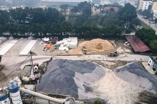 Xác định địa điểm mới để di dời trạm trộn bê tông, bãi tập kết xe ở Ninh Bình