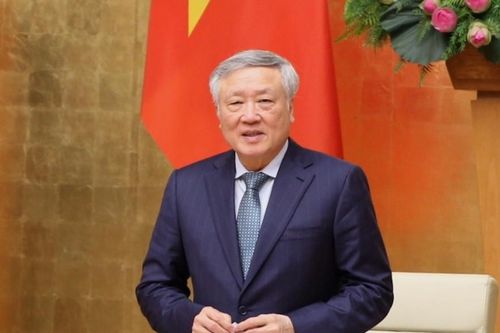 Tăng cường 'sức đề kháng tự nhiên' trước các quan điểm sai trái, thù địch
