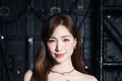 Làn sóng xanh 2025: Hòa Minzy 'càn quét' 8 đề cử, Tùng Dương gây bất ngờ