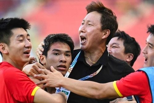 Báo Hàn Quốc đánh giá cao U23 Việt Nam trước giải châu Á; Địa chấn ở cúp châu Phi