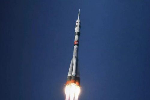 Nga phóng thành công tên lửa Soyuz-2.1b mang số lượng vệ tinh kỷ lục