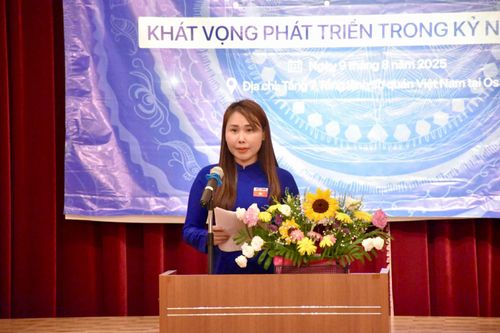 Kiều bào với Tổ quốc: Cách thiết thực thể hiện tình yêu và trách nhiệm với quê hương