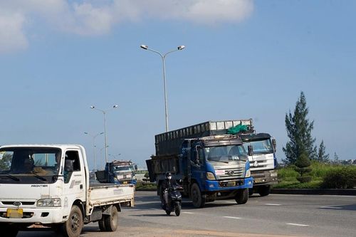 Tăng cường bảo đảm an toàn giao thông trên tuyến quốc lộ 14B và Hòa Liên - Túy Loan