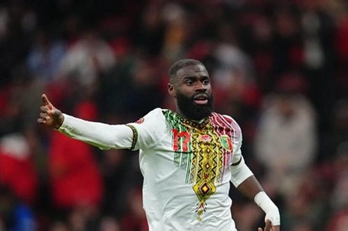 Manchester United nhắm chiêu mộ Lassine Sinayoko từ AFCON