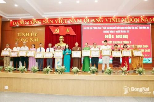 Sống đẹp từ những việc làm giản dị