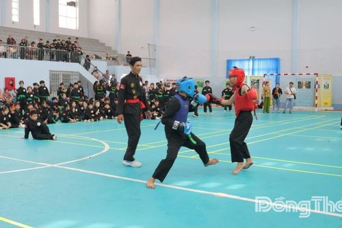 Gần 400 môn sinh tham gia kỳ thi thăng đai võ cổ truyền