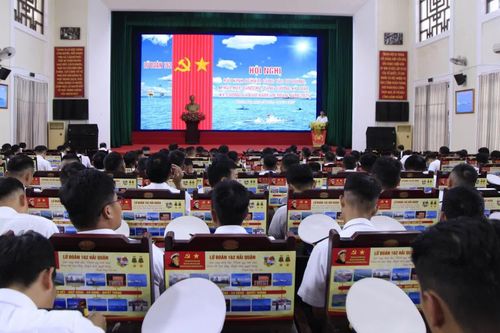 Lữ đoàn 162 tổ chức hội nghị công tác quản lý tư tưởng
