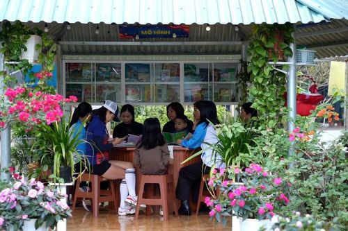 Mô hình 'Không gian đọc cộng đồng': Hiệu quả từ cách làm của phụ nữ phường Cam Đường