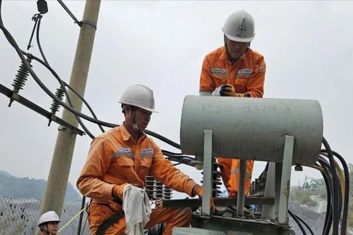 Đảm bảo cung cấp điện an toàn, ổn định dịp lễ, tết