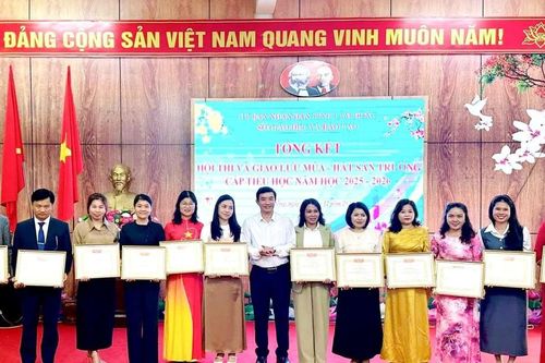 Lâm Đồng trao 54 giải Múa - Hát sân trường cấp tiểu học