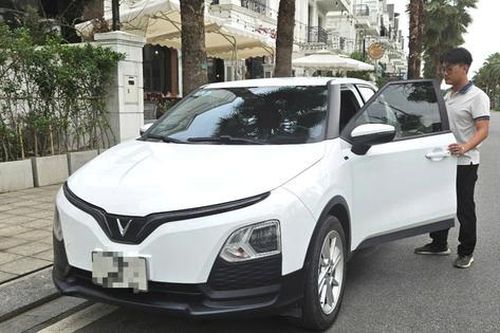 Phạt đến 60 triệu đồng hành vi vi phạm dịch vụ cho thuê xe tự lái