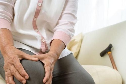 Chăm sóc chủ động để cơ xương khớp không đau khi trời trở lạnh