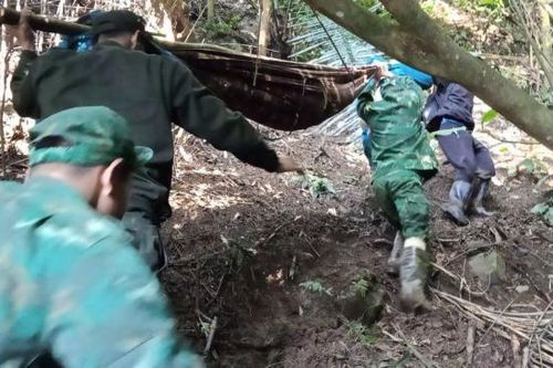 Kịp thời cứu nạn người phụ nữ bị ngã gãy xương sườn khi đi làm rẫy