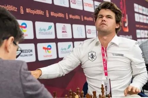 Magnus Carlsen lần thứ sáu vô địch cờ nhanh thế giới