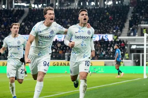 Inter Milan lấy lại ngôi đầu từ tay của AC Milan