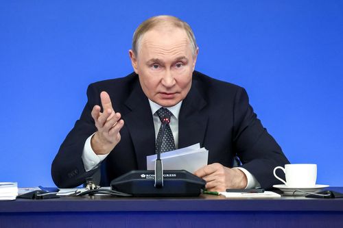 Nga cáo buộc Ukraine tấn công nơi ở của Tổng thống Putin, Kiev phủ nhận